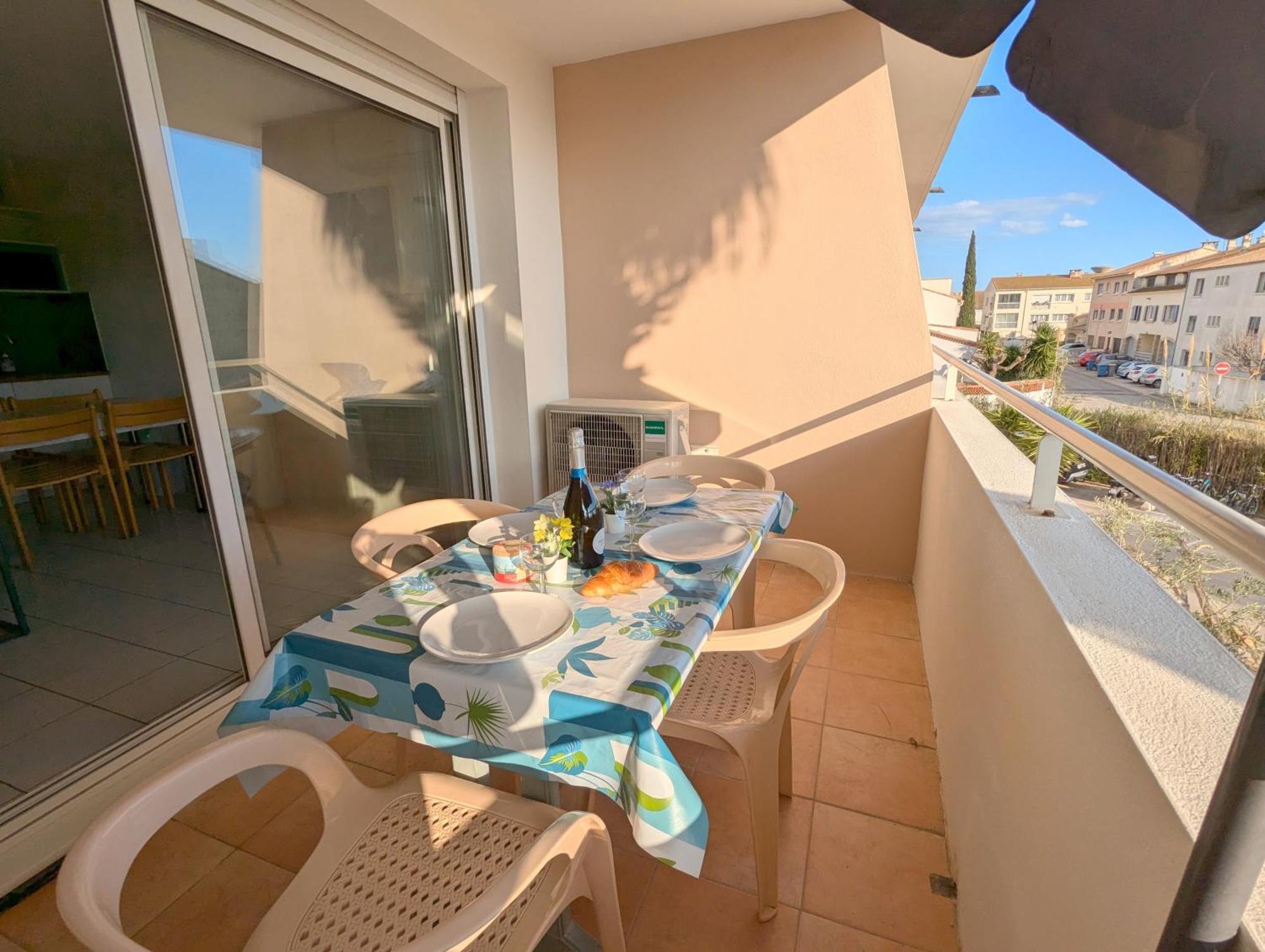 Sol-Y-Days Mayflower, Appartements Climatises Residence Avec Piscine Proche Centre لو غراو دو روا المظهر الخارجي الصورة